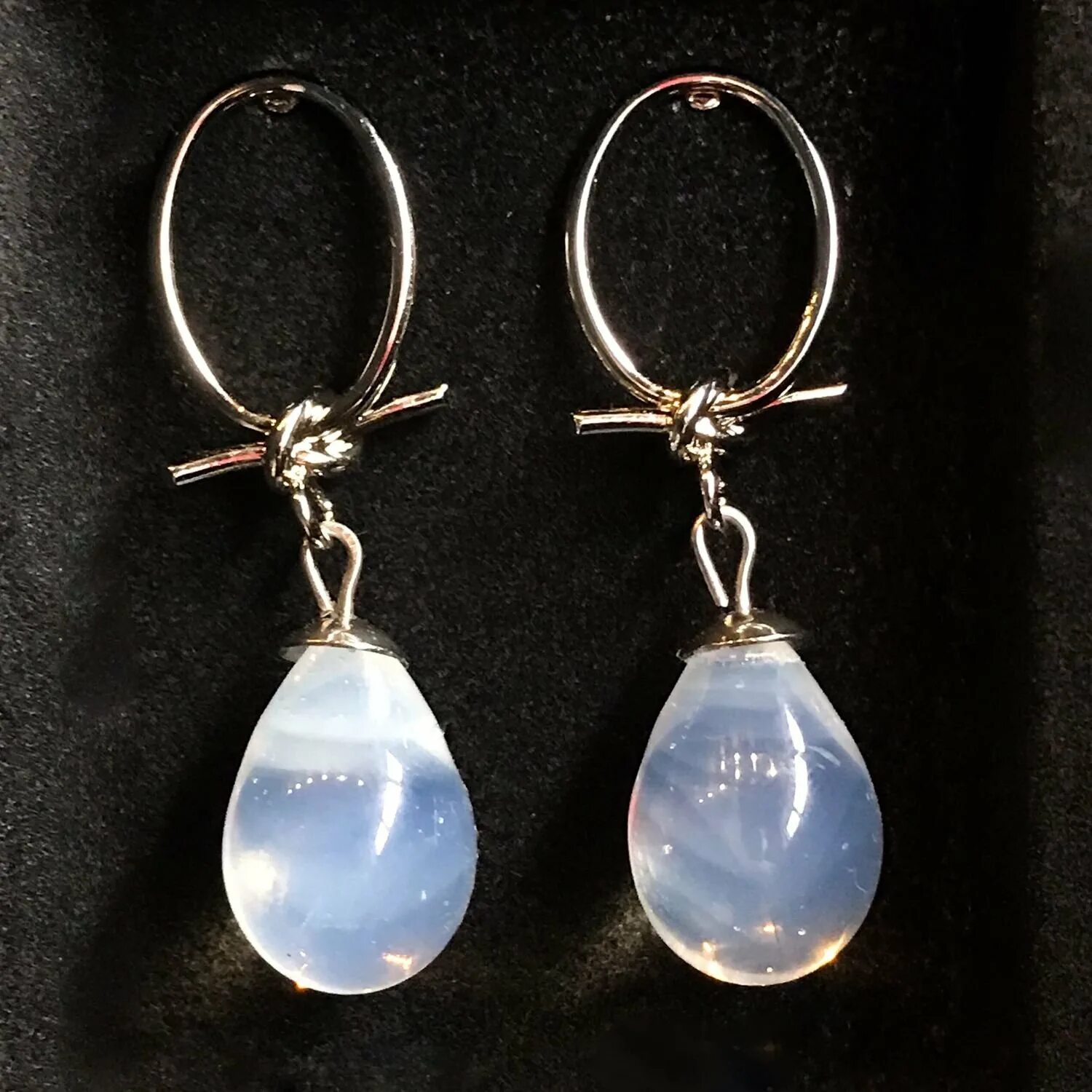 Серьги с лунным камнем 585