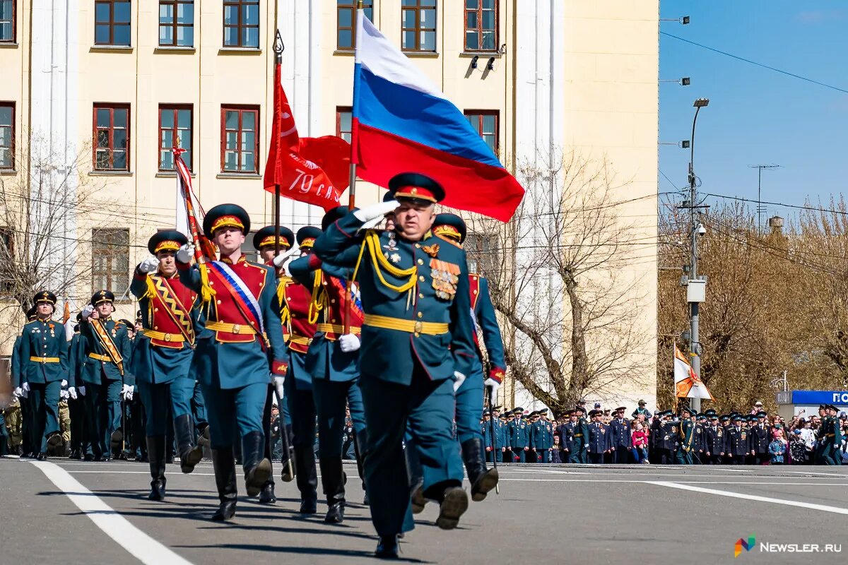 Парад. Парад 9 мая. Парад 9 мая Россия. Парад Победы в Кирове.