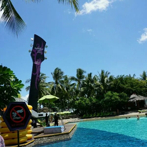 Rock hotel pattaya. Rock hotel pattaya