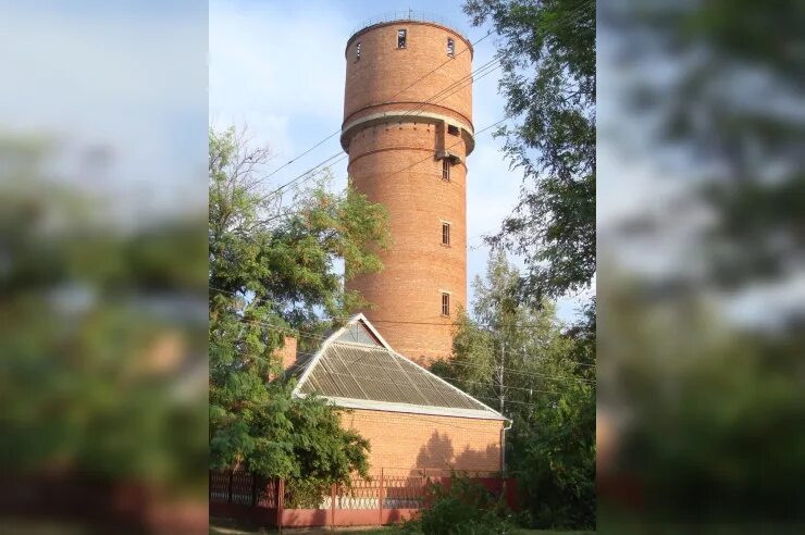 Прямой эфир приморский край. Название водонапорной башни. Водонапорная башня новая. Водонапорная башня в селе. Ковда водонапорная башня.