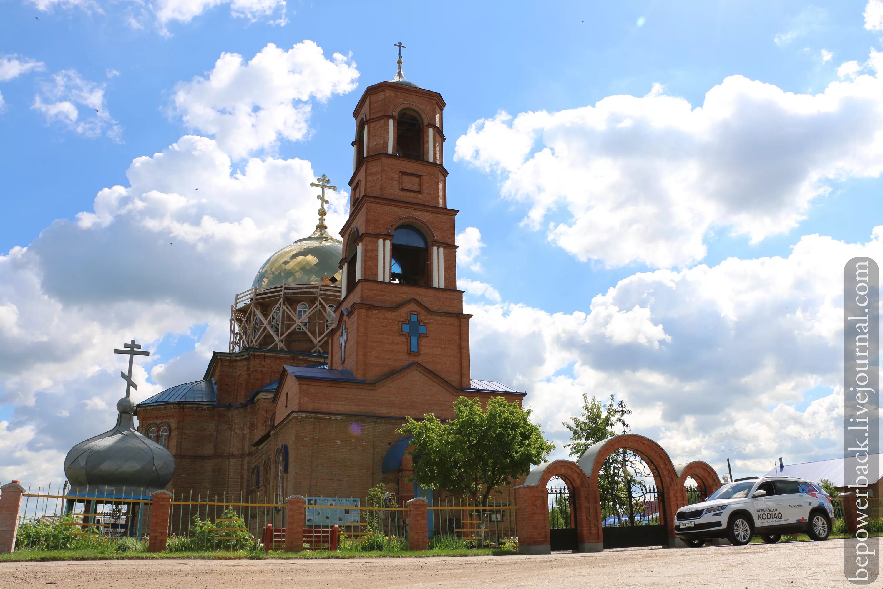 самарская область покрова пресвятой богородицы. нефтегорск храм. церковь варвары великомученицы в нефтегорске. нефтегорск. церковь варвары великомученицы в нефтегорске.