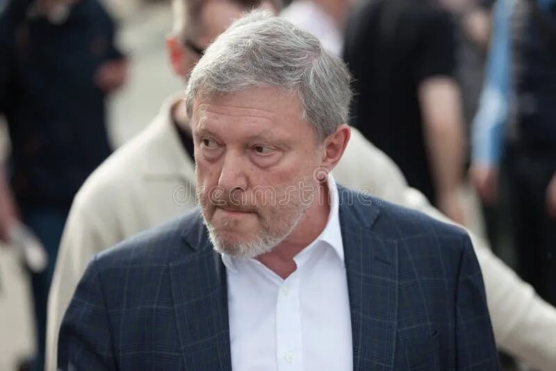 Явлинский портрет. Явлинский портрет. Г а явлинский. Явлинский пришел на похороны. Явлинский 2022.