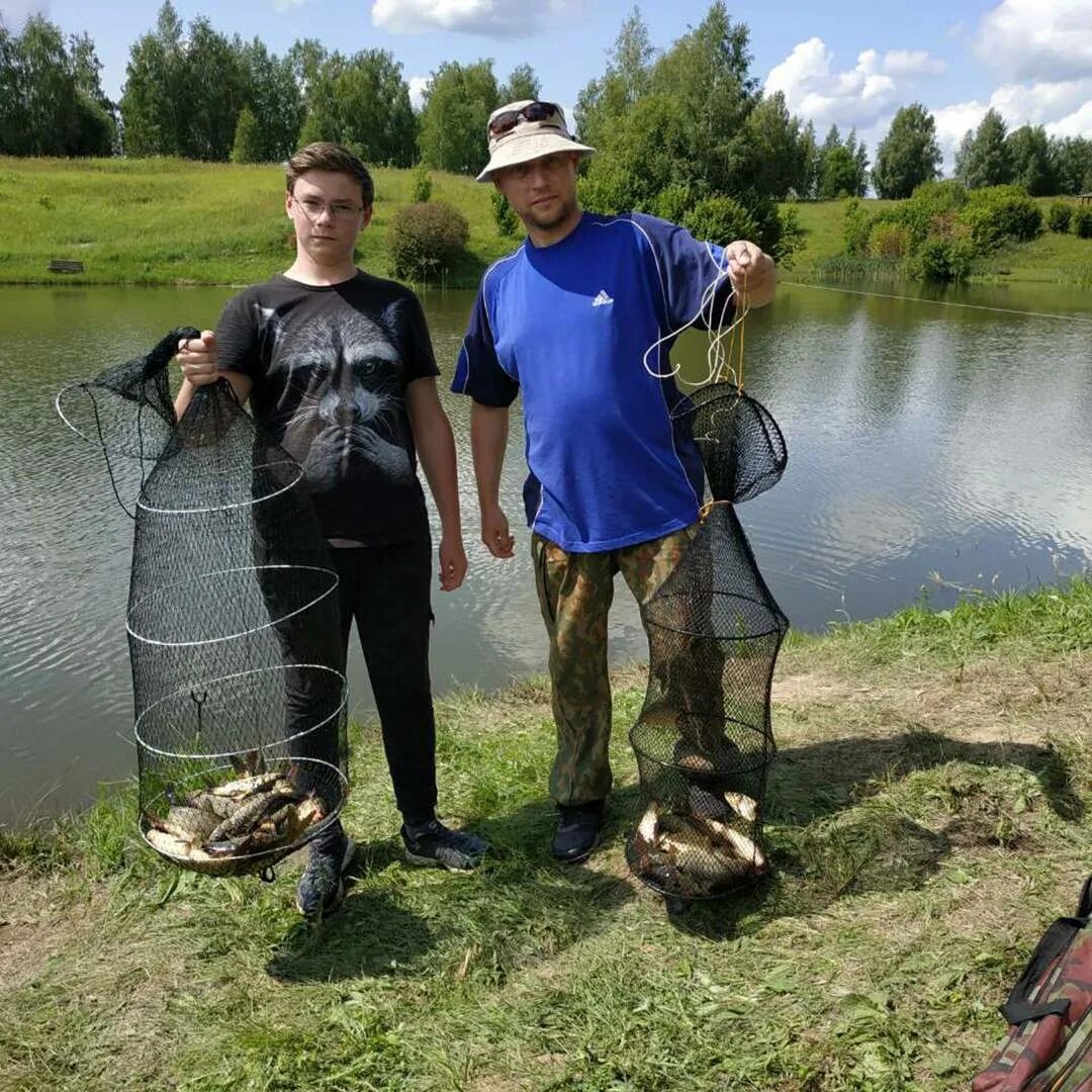 Ближайшие озера для рыбалки. Ихтиолог база отдыха волоколамск. Платное озеро для рыбалки. Ближайшие озера для рыбалки. Рыбалка на платных прудах.
