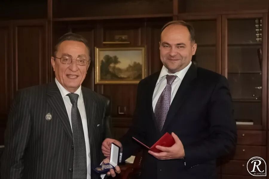 Горнин минфин. Биография горнина. Зам министра горнин. Биография горнина. Зам министра горнин.