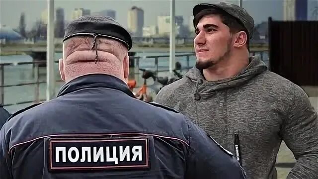 Машина асхаба тамаева. Куртка тамаева. Асхаб тамаев качок. Асхаб тамаев блоггер. Асхаб тамаев и хизир дожимкантов.