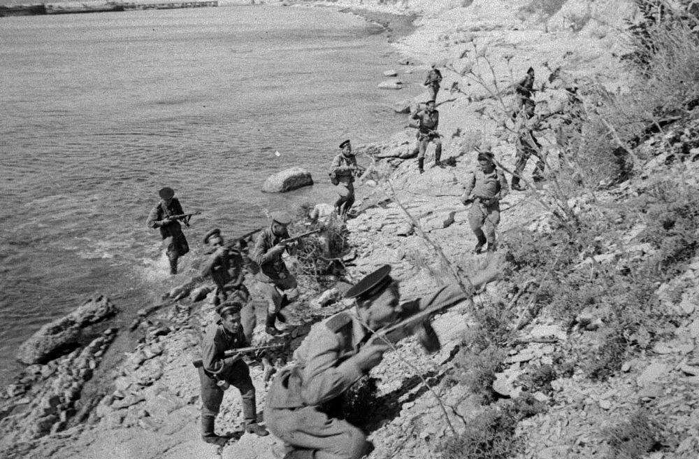 Освобождение Севастополя 1944. Мыс Херсонес оборона Севастополя 1942. 12 апреля 1944 года