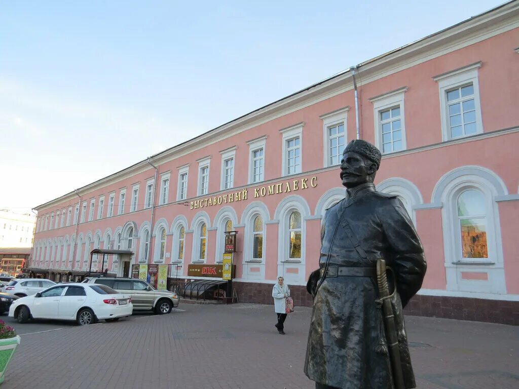 верхневолжская набережная 2 нижний новгород. выставочный комплекс на площади минина. выставочный комплекс нижний новгород минина. совнаркомовская 13 нижний новгород ярмарка. нижегородский государственный выставочный комплекс нижний новгород.