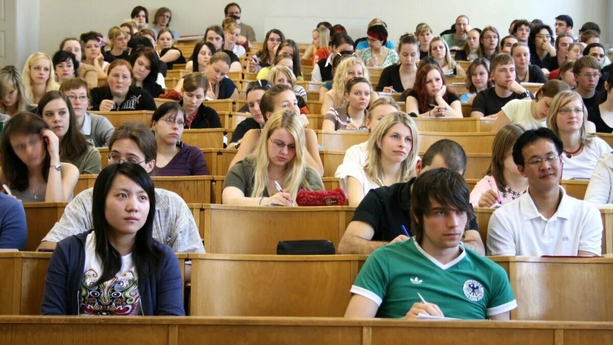 Берлинский институт техники и экономики. Класс в немецкой школе. Deutsch uni. Университет тюбингена. Deutsch uni.