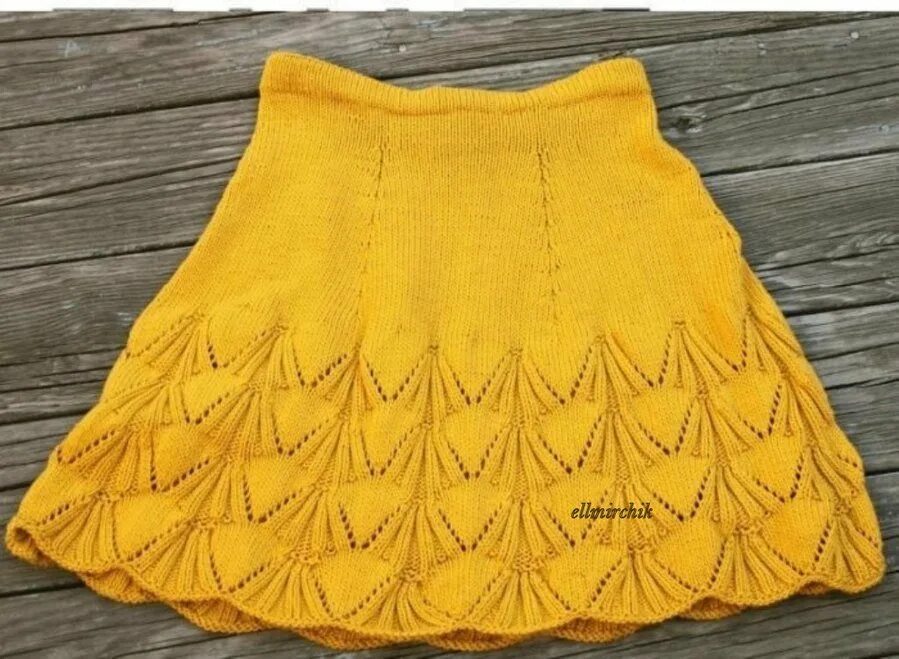 юбка спицами в складку для девочки. юбочка для девочки спицами. юбка спицами для девочки. вязаные детские юбки. юбка спицами для девочки.