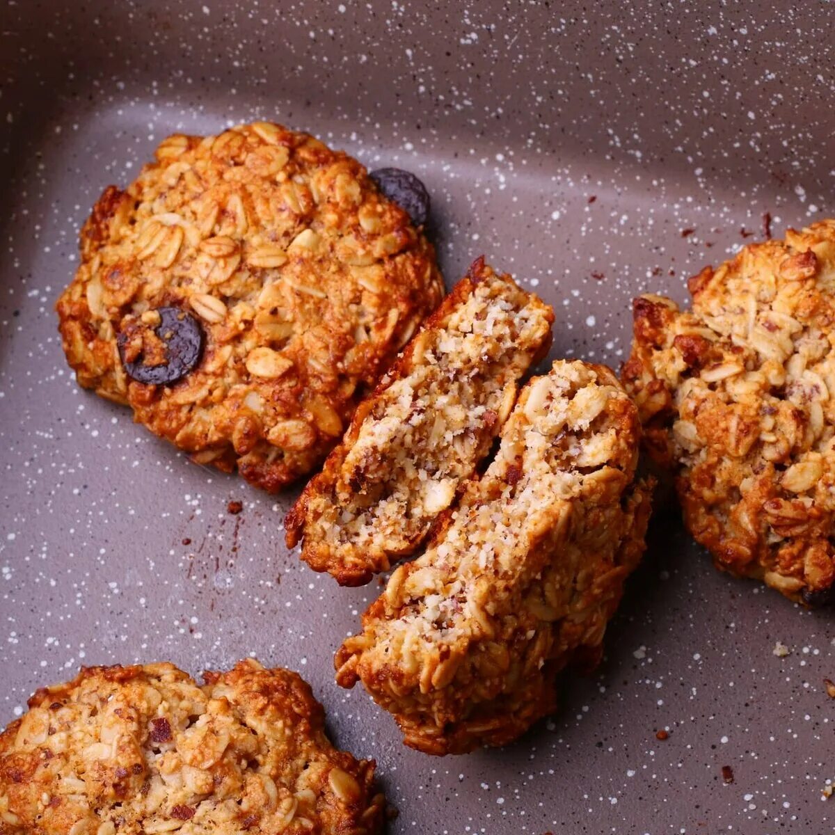 овсяное печенье без муки. овсяное печенье без муки и сахара. печенье без муки и сахара. овсяное печенье с шоколадной крошкой. печенье без муки и сахара.