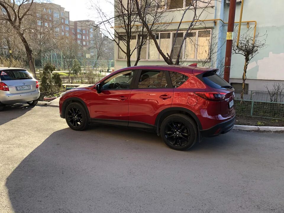 Mazda CX-5 2020. Мазда СХ 5 соул ред Кристалл. Колеса Mazda CX-5. Мазда СХ-5 черно-красный. Летняя резина мазда сх5