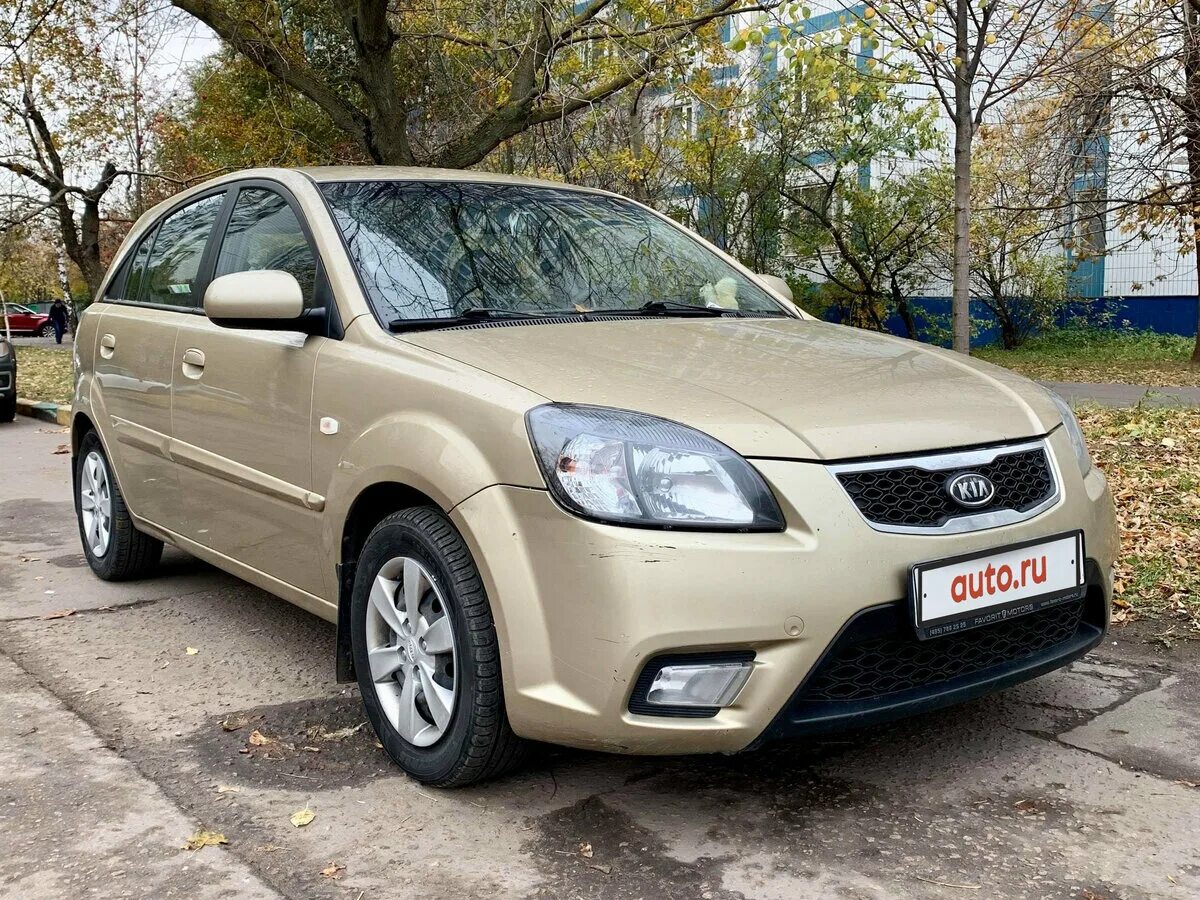 Купить кия рио 2. Kia Rio II Рестайлинг 2011. Kia Rio 2 Рестайлинг. Kia Rio 2 2011. Kia Rio 2 (2009-2011).