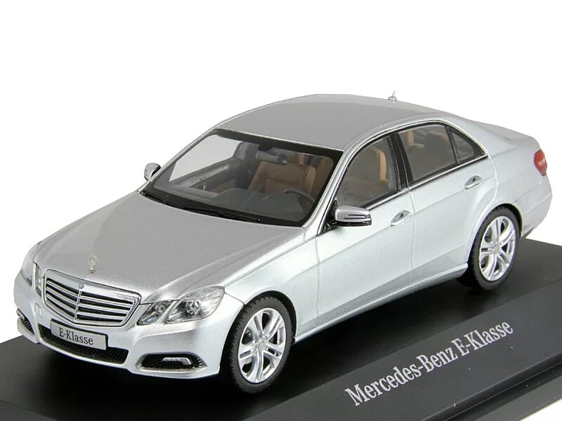 W212 модель Мерседес модель. W212 1:43. Моделька авто Мерседес w212. Масштабная модель Mercedes w212 2010. Мерседес модель масштабный