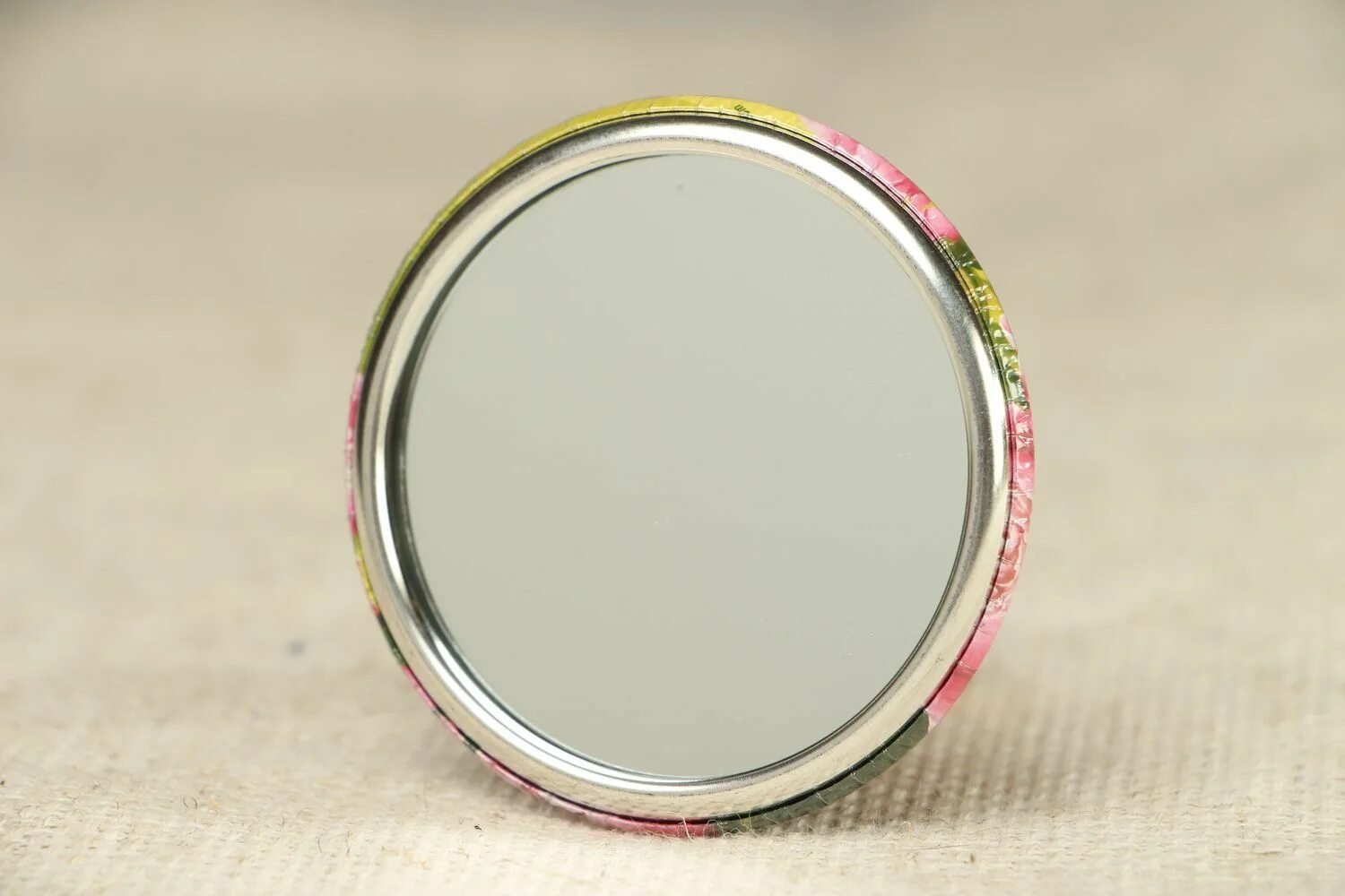 Women Girls Lovely Cartoon Portable Small Mirrors Round Shaped Cosmetic Mirror C