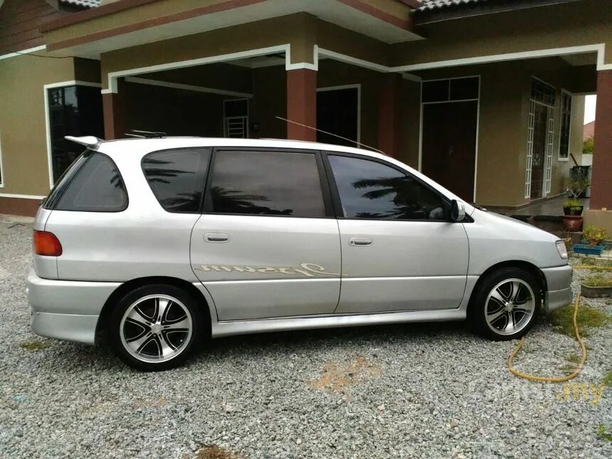 Как установить на ипсум. Тойота ипсум 10. тойота ипсум 10 кузов. toyota ipsum sxm10 литье. тойота ипсум 2000.