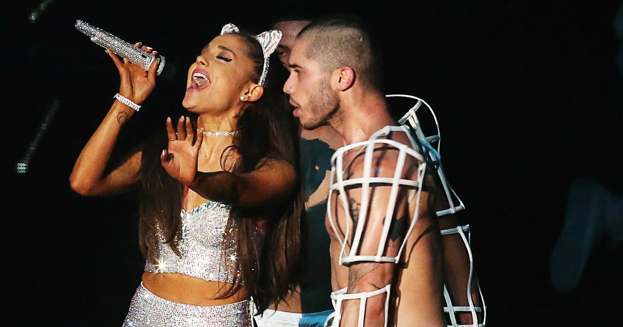 Парень арианы гранде. Ариана гранде и её парень. Парень арианы гранде. Гранде и ее парень. Гранде и ее парень.