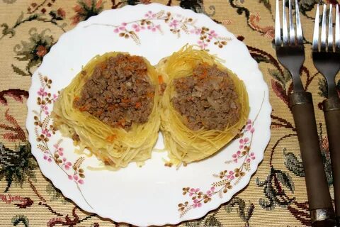 Гнезда рецепт на сковороде с фаршем сыром