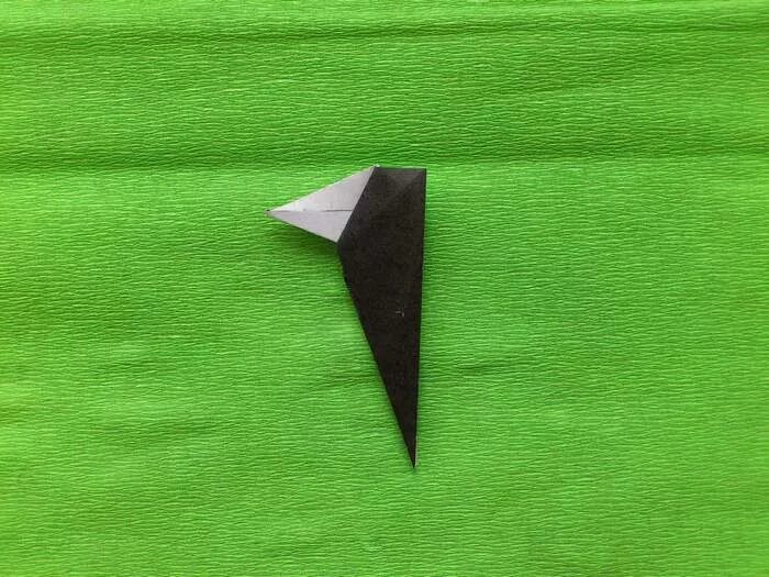 Оригами скворец. Птица скворец оригами. Оригами скворец из бумаги для детей 4-5 лет. Скворец из бумаги оригами.