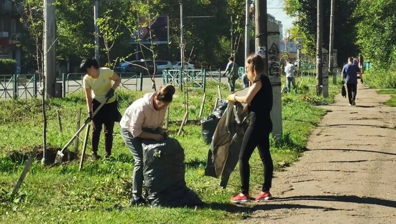 Во время субботника заводом было выпущено 150