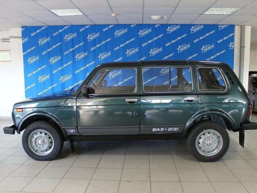 Авто 2131 с пробегом. ВАЗ 2131 новая. ВАЗ 2131 (4x4). ВАЗ 2131 белая. Нива 2131 белая.