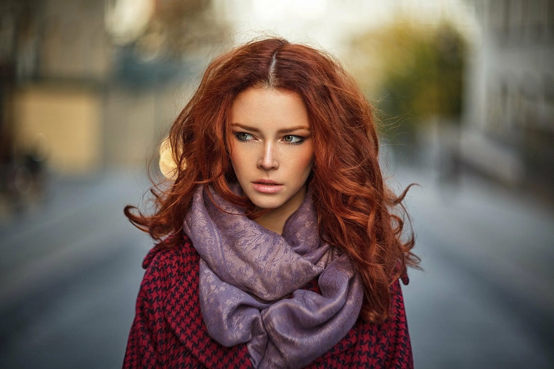 Redhead babe. Энн Неврева рыжая. Рыжеволосая Катрин кюн. Девушка с рыжими волосами. Рыжеволосая женщина.