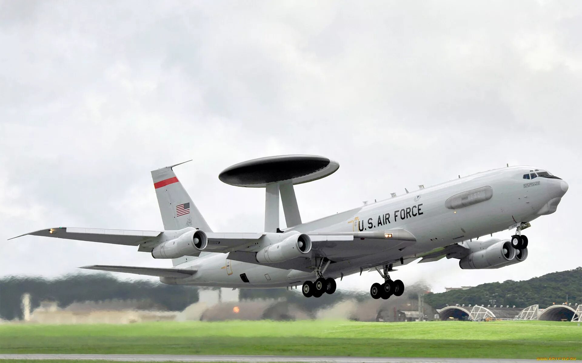 Е8 самолет ссср. Е-2с хокай самолет. Авиация е. Авиация е. Самолет е-8с джистарс.