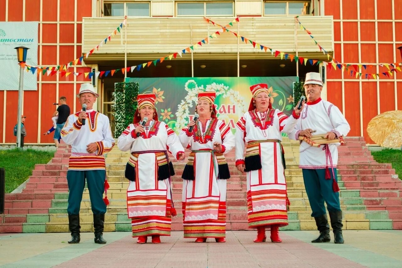 Мордва группа языков. Мордовия Мокшане. День эрзянского языка. Всероссийский день мордовских языков. У мордовскому (мокшанскому) языку.