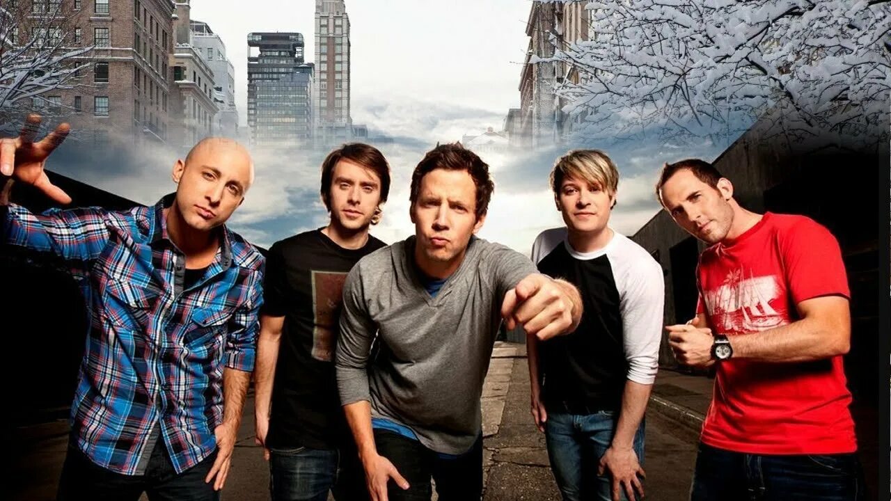 Группа Симпл ПЛЭН. Simple Plan 2001. Simple Plan солист. Simple Plan минутка в Нью Йорке. Simple plan is