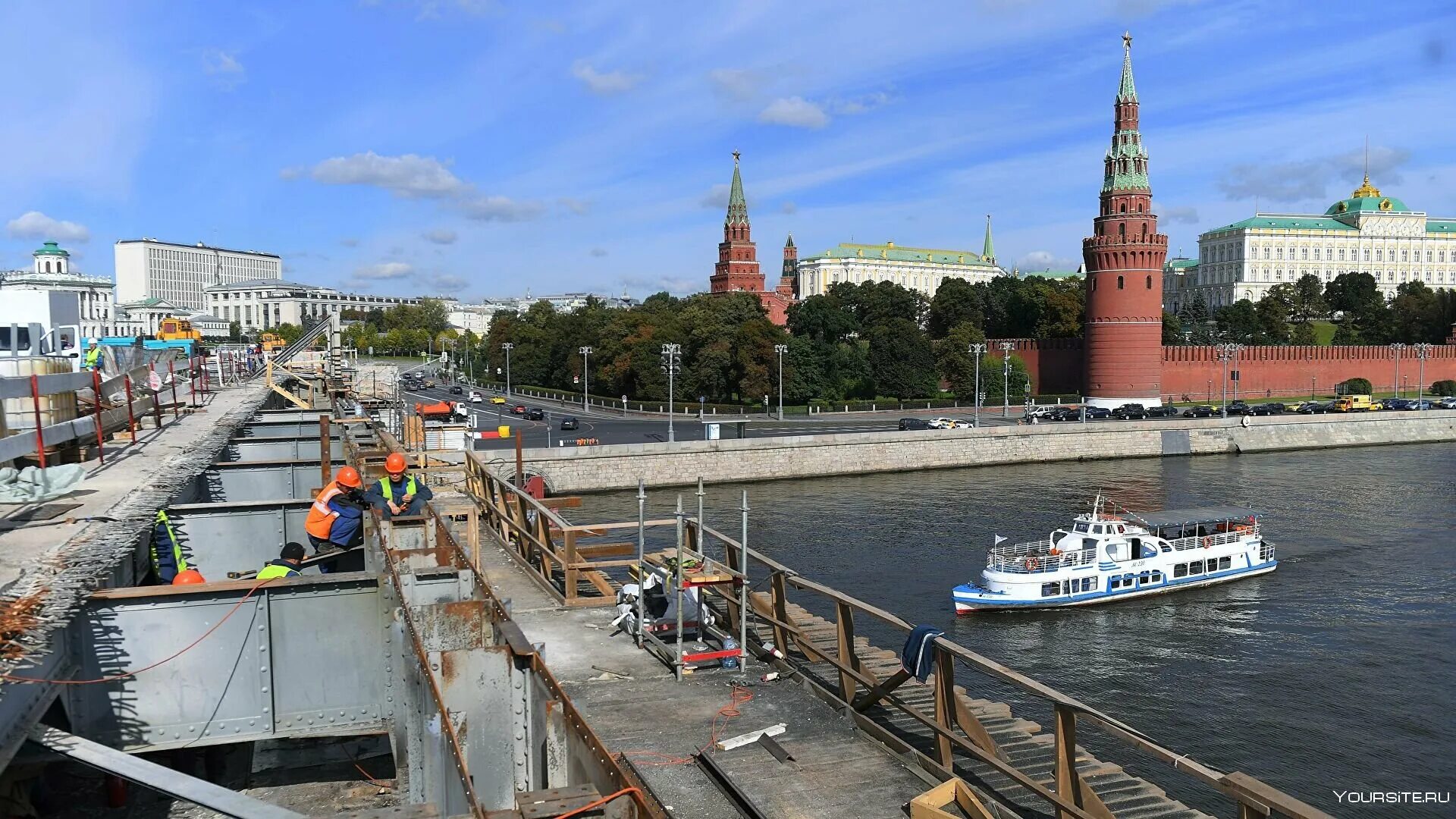 Каменный мост где. Большой каменный мост в Москве. Боровицкий мост Москва. Большой каменный мост, Москва, Берсеневская набережная. Большой каменный мост в Москве Щуко.