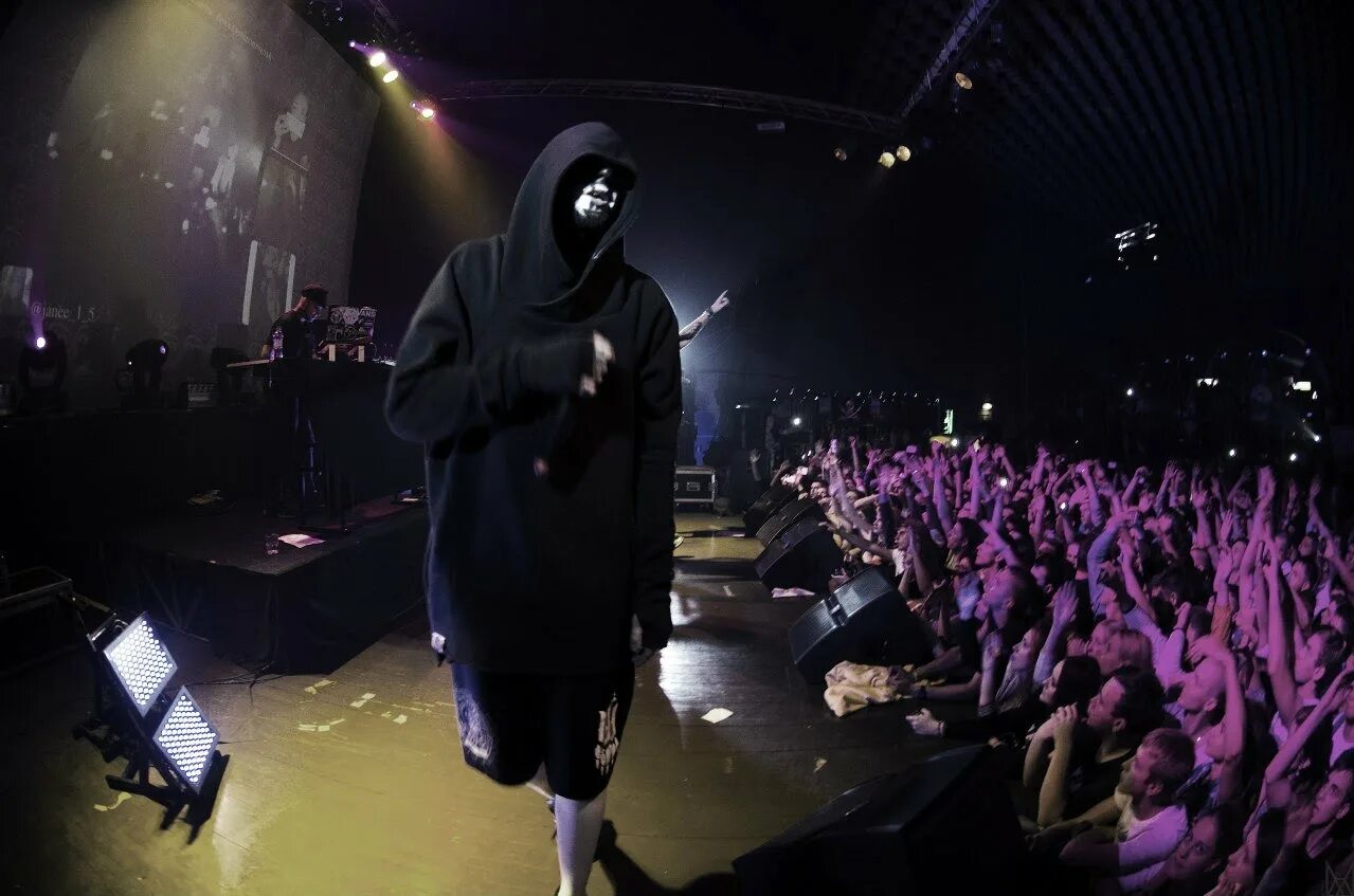 Охра рэпер. Охра оксимирон. Охра рэпер. Охра бэк вокалист оксимирона. Охра бэк вокалист оксимирона.