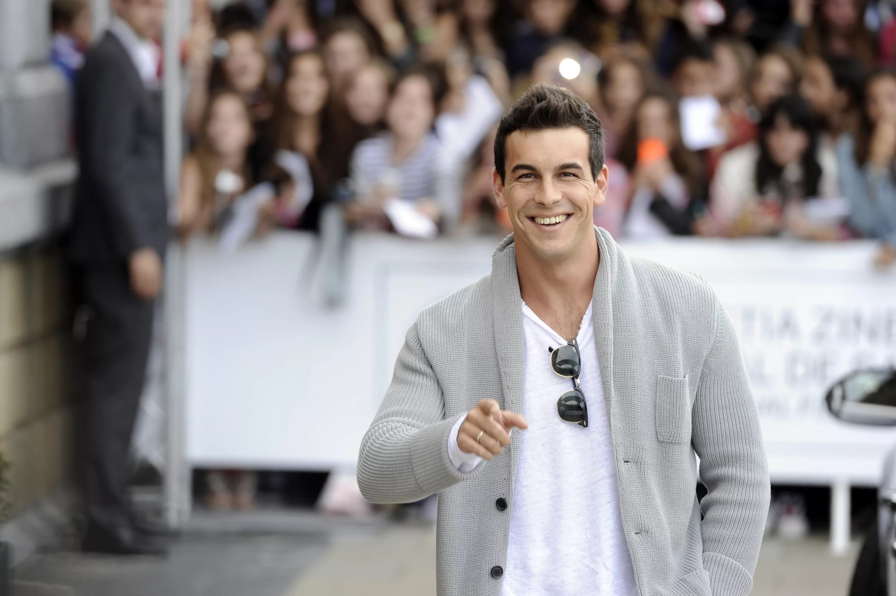 Марио касас сейчас 2020. Касес. Achi mario cass. Испанский актер марио касас. Касес.