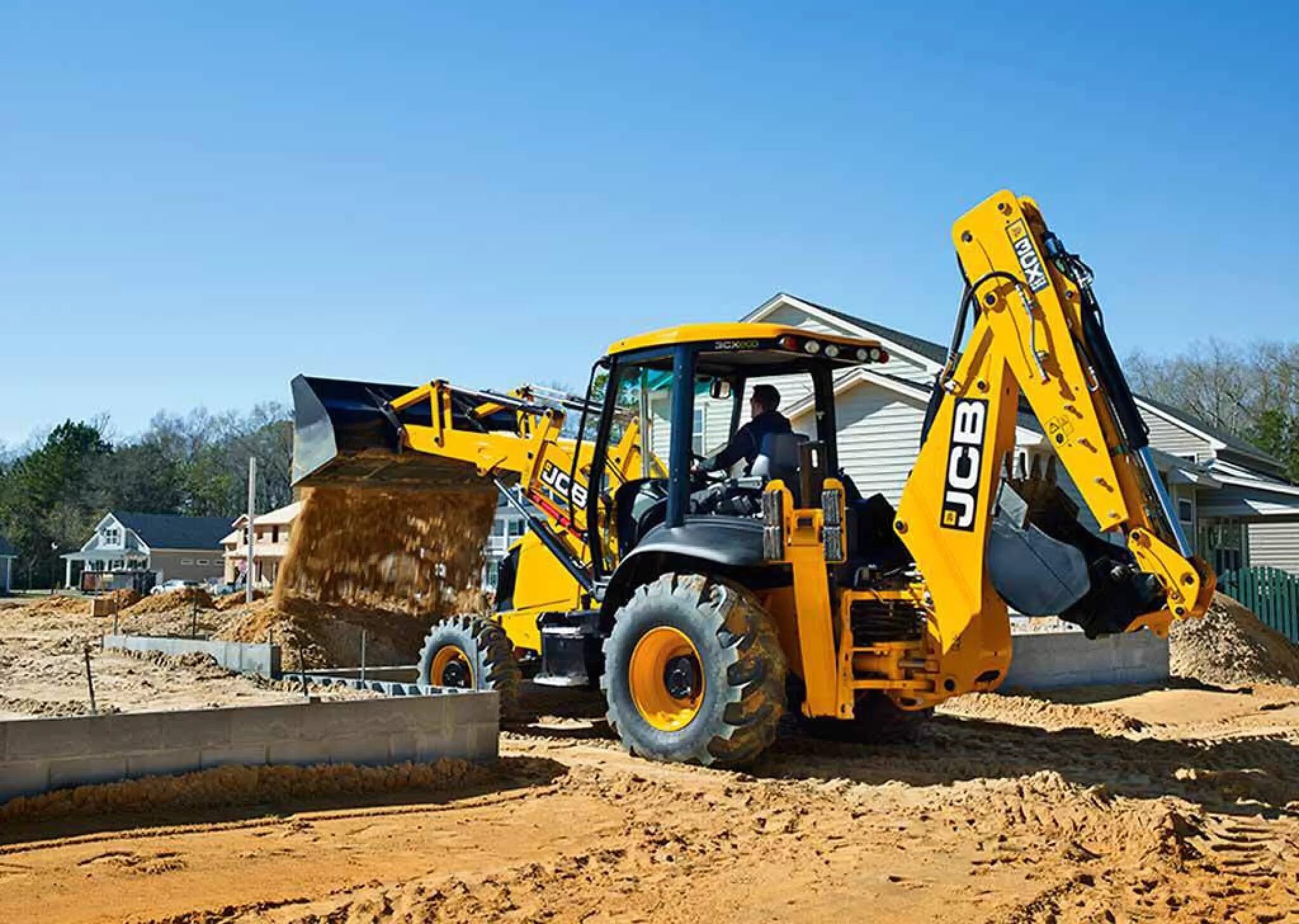 Экскаватора погрузчика час. Экскаватор-погрузчик JCB 3cx. Экскаватор JCB 3cx super. Трактор JCB 3cx. Машинист экскаватора-погрузчика JCB 3cx.