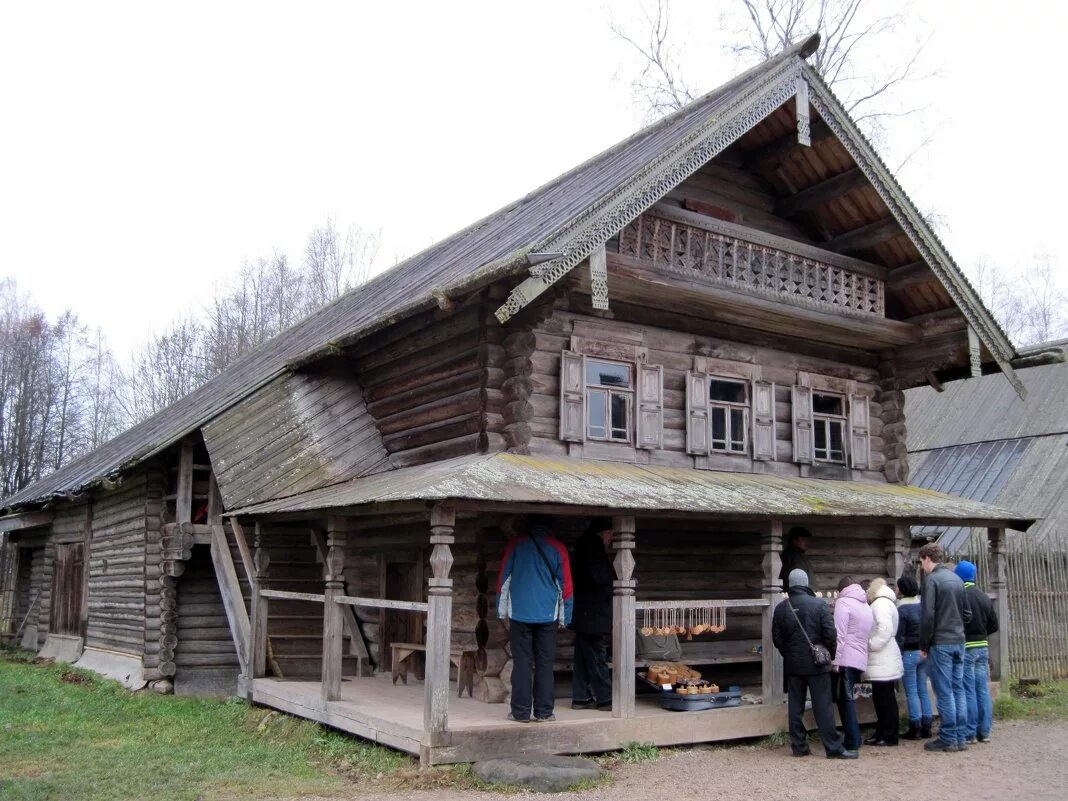 Изба крестьянина древней руси 10 век. Изба пятистенка интерьер. Охотничья изба внутри. Пятистенок вологодская губерния. Форум изб.