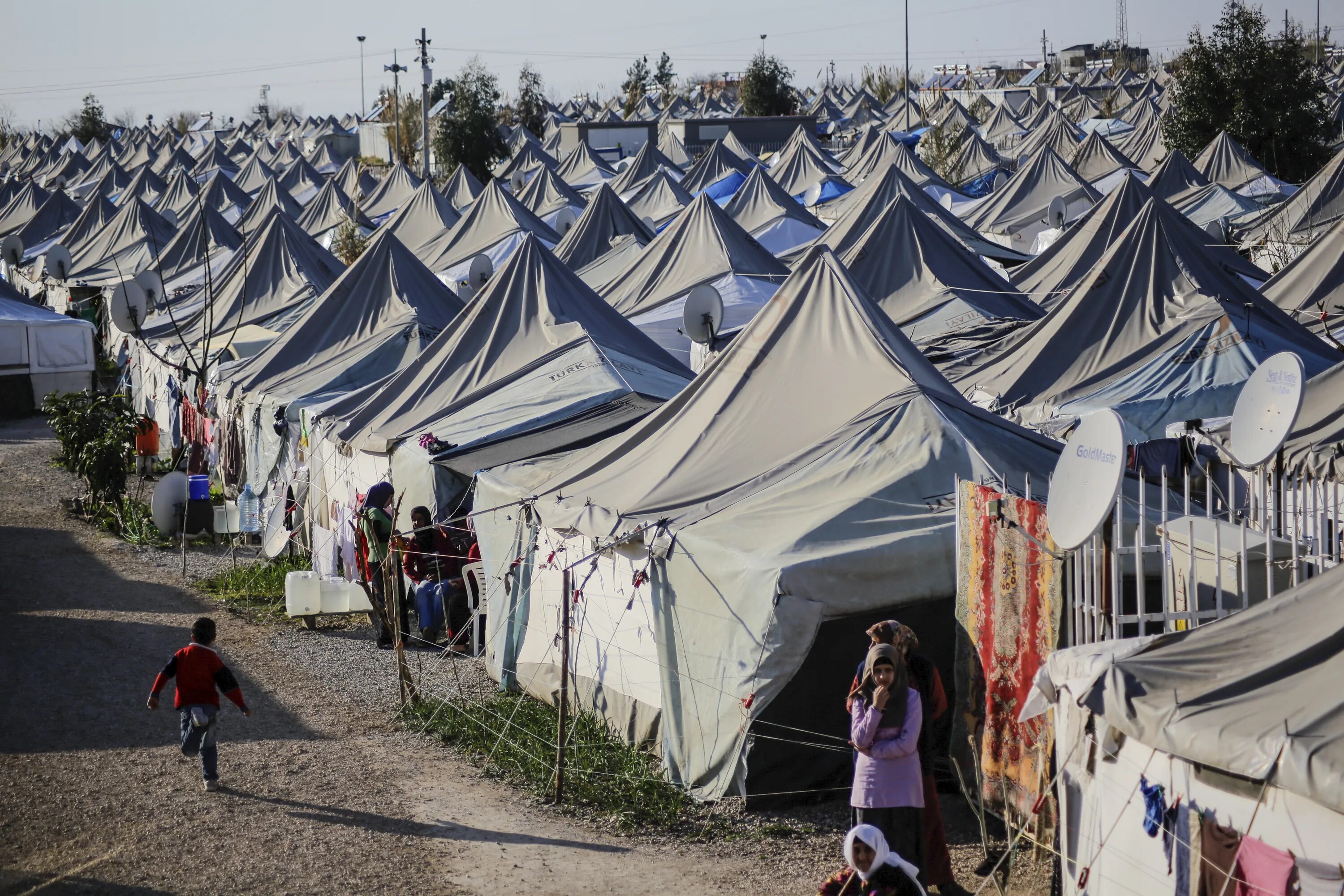 Лагерь беженцев во Франции. Лагерь беженцев Дженин. Лагерь для беженцев в Германии. Лагеря в Турции для мигрантов.