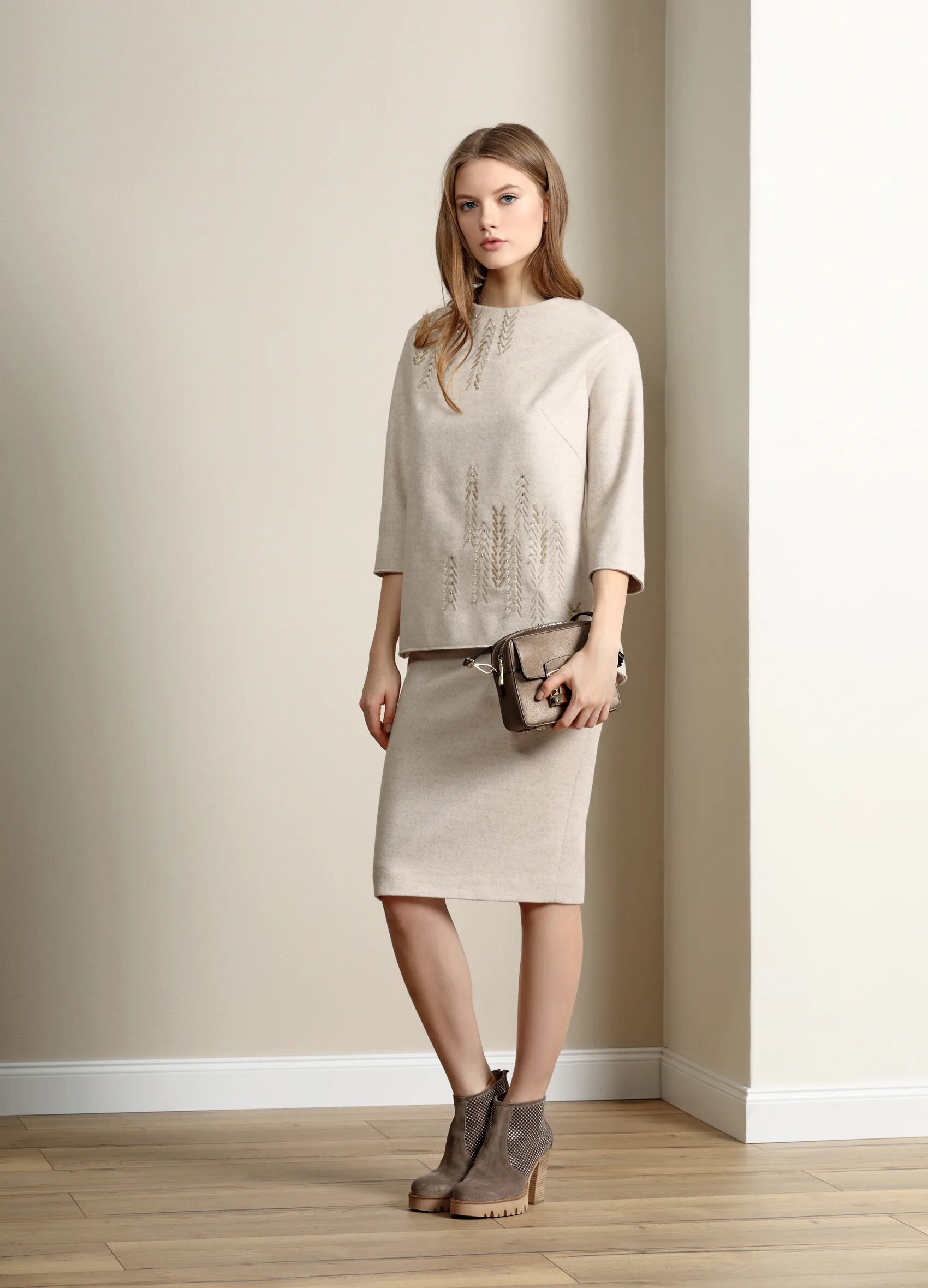 Burvin платье красное. платье бурвин. жилет burvin burvin. платье burvin зима. бурвин коллекция 2022.