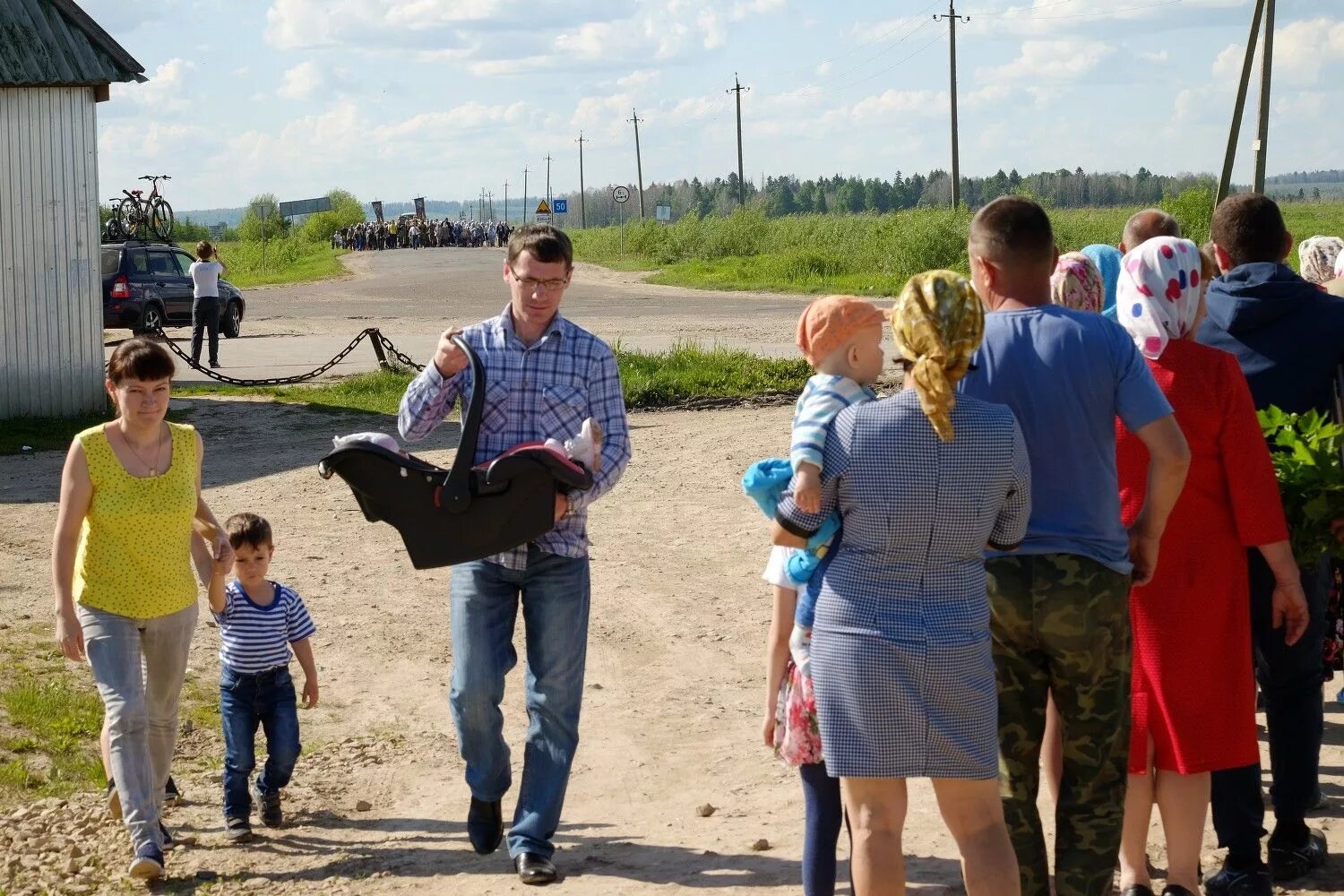Крестный ход деревня середка. Престольный праздник храма. Новости морки. Крестный ход в морках. Волжский крестный ход 2021.