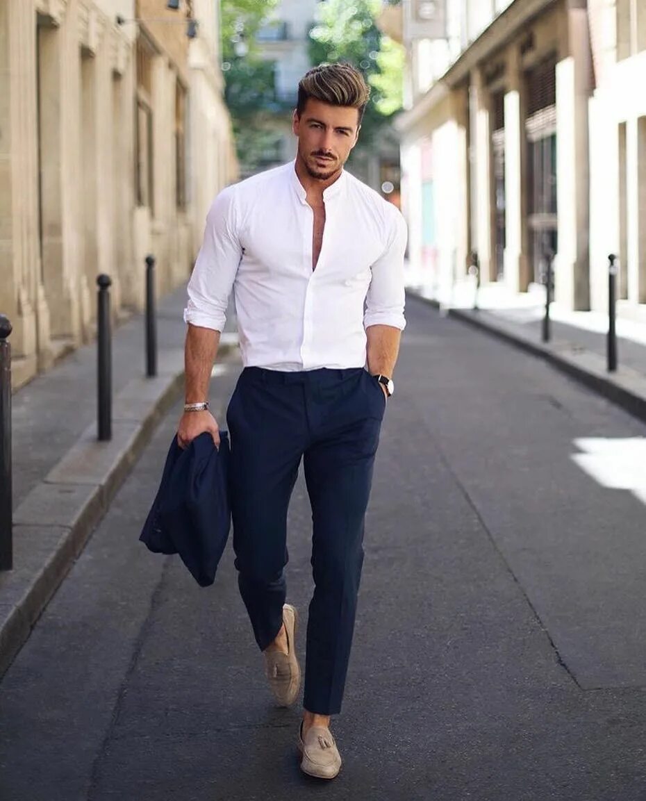 Épinglé par Роман Петров sur Мужской костюм Mode homme, Costume bleu foncé, Cost