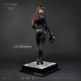 JND Studios The Dark Knight Rises Selina Kyle Catwoman Statue. 