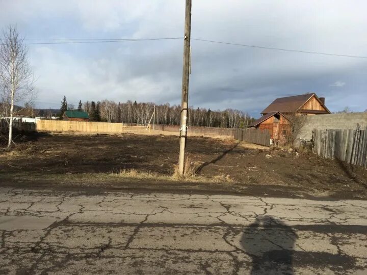 Погода памяти 13 борцов красноярского. Посёлок 13 борцов Красноярский. Посёлок 13 борцов Красноярский край Емельяновский район. Поселок памяти 13 борцов. Памяти 13 борцов Красноярский край.