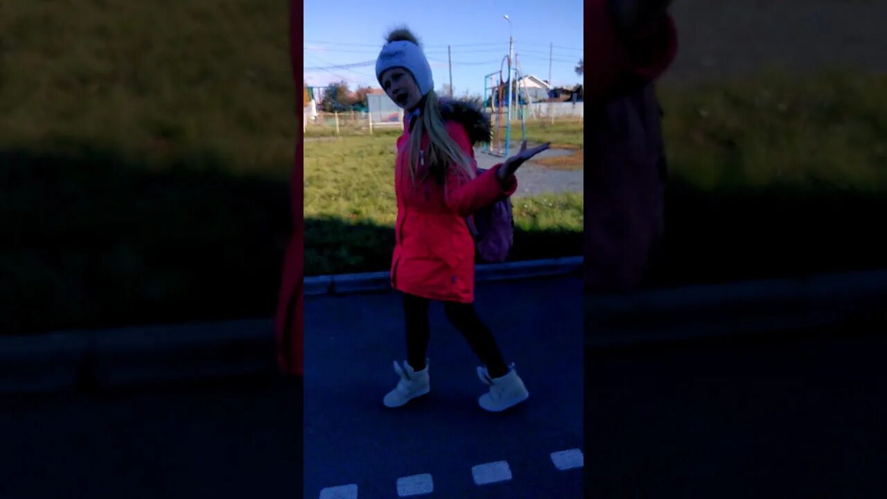 Ну что тебя так тянет танцевать песня. Меня тянет хулиганить. тянет хулиганить песня. песня меня так тянет. меня так манит хулиганить танец.