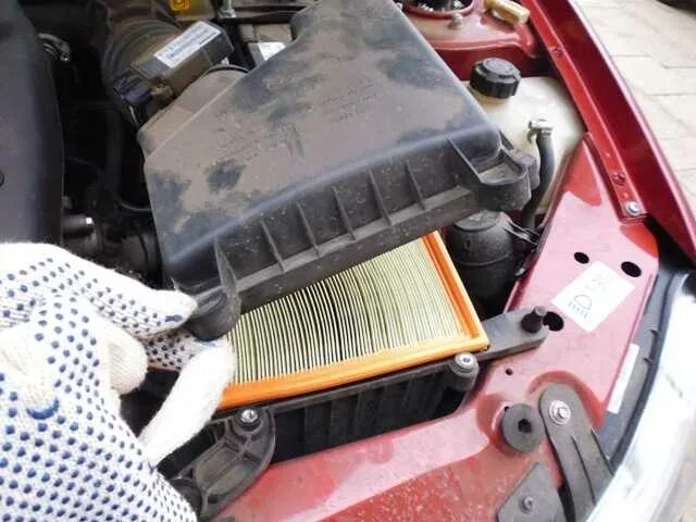 Шевроле нива 2009 фильтр воздушный. Воздушный фильтр на гранту 8 клапанов. Воздушный фильтр двигателя v-501m. Куда ставится воздушный фильтр. Калина 2 воздушный фильтр 127.