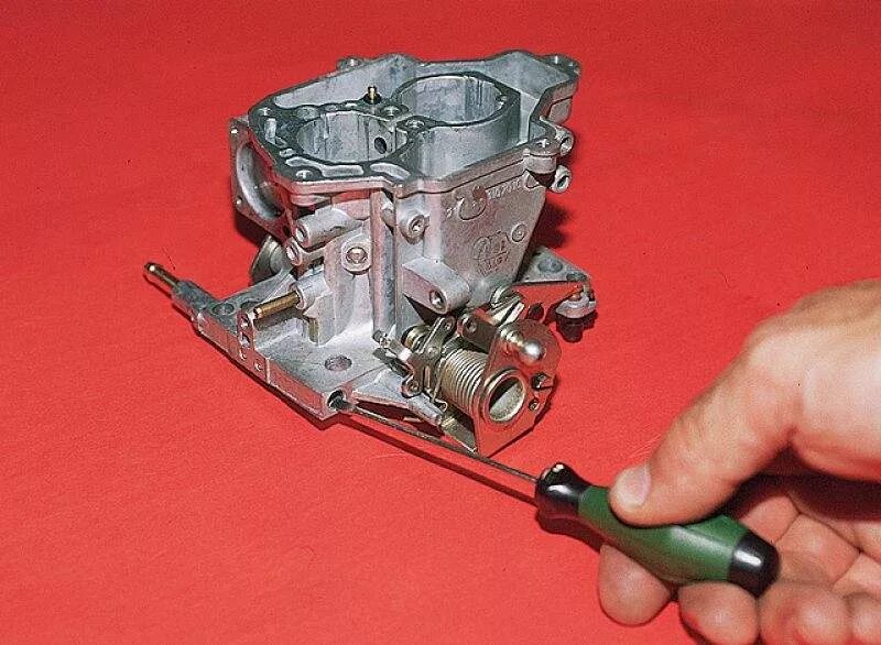 Ремонт ускорительного насоса карбюратора. - Lada 21011, 1,3 л, 1979 года своими 