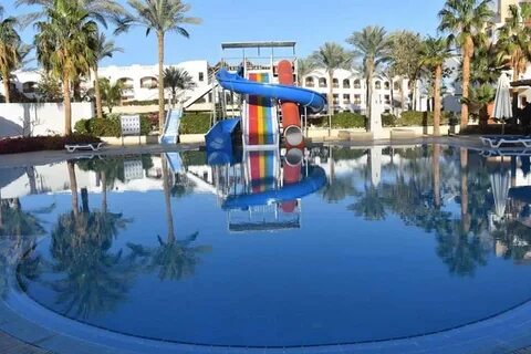 Ivy cyrene island aqua park 4