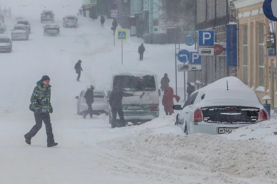 Зима в москве. Сугробы в японии 2022. Выпал снег. Сильный мороз. Сильный снегопад.