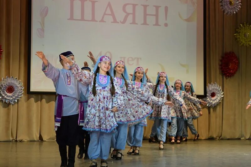 Дк гассара менделеевск. Дворец культуры менделеевск. Город менделеевск дк гассара. Дворец культуры имени сергея гассара дк им с. Дк гассара.