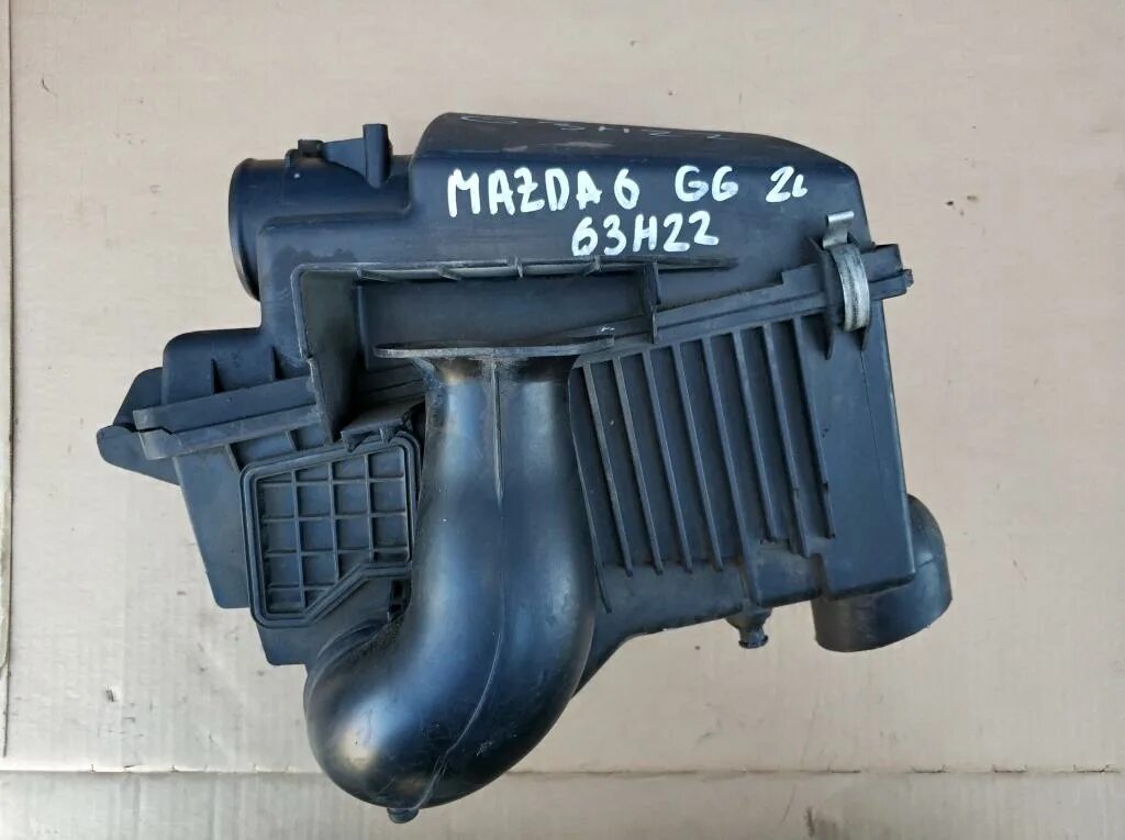 Фильтра мазда 6 gg. Корпус воздушного фильтра Мазда 6 gg. Корпус воздушного фильтра Мазда 6 gg 2.3. Корпус фильтра Mazda 6 gg. Mazda 6 gg воздушный фильтр.