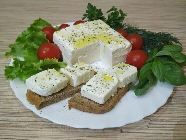 Сыр итальянский мягкий. Страккино. Страккино ди крещенца. Страккино. Страккино.