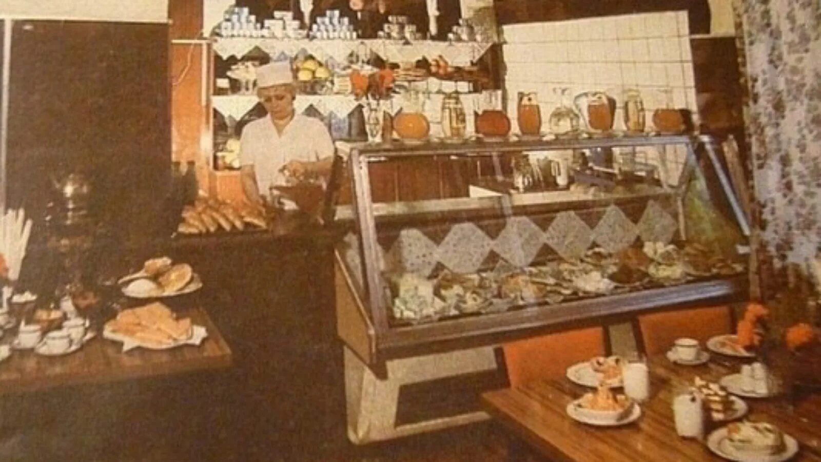 Советский буфет. Советский кафетерий. Советское буфет кафе. Буфет 70-х годов. Буфет на избирательном участке