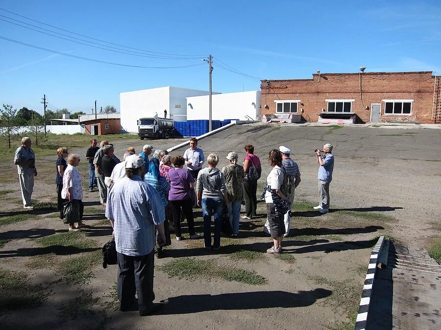 Рп5 константиновск ростовская. Ведерники Константиновский район. Школа Хутор Ведерники. Население города Константиновск. Школа Ведерники Ростовская.