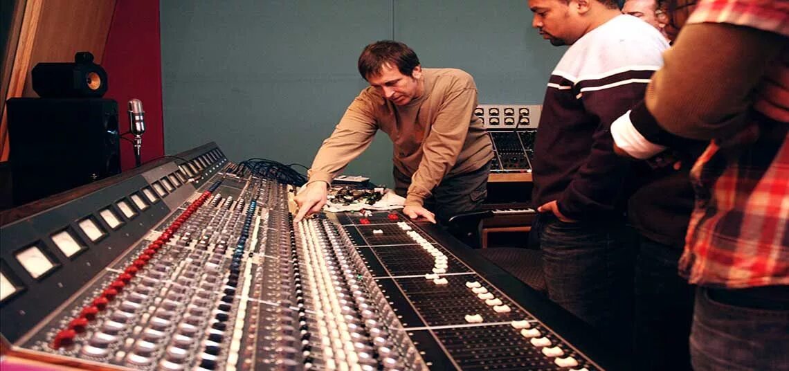 Recording engineer